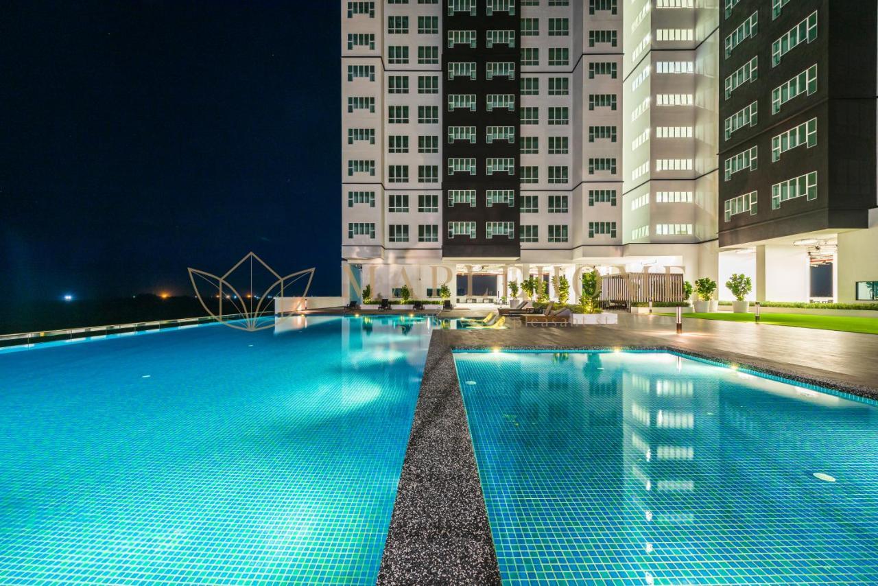 Amber Cove Premier Suites Melaka מראה חיצוני תמונה